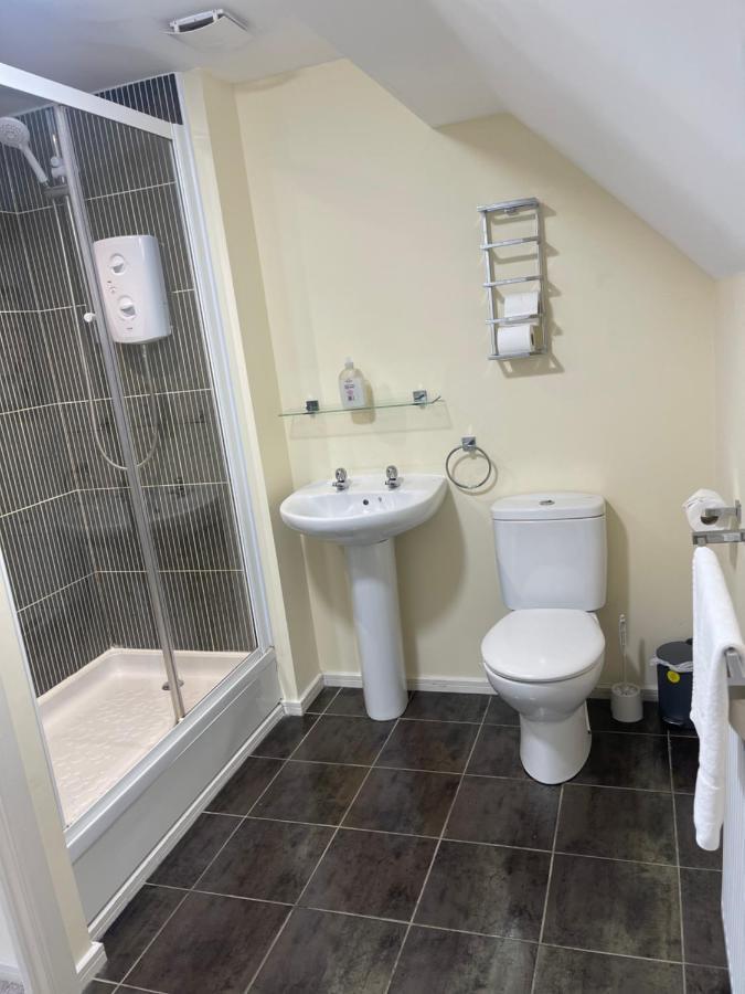 Family Home Close To Shrewsbury Town Centre Екстериор снимка